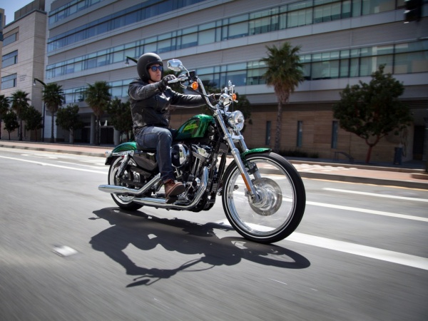 Harley Davidson Seventy-Two фото
