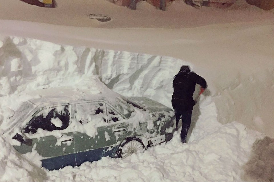 Авто в снегу фото